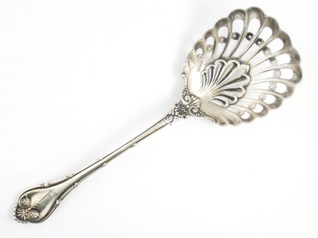 Saratoga chip serving spoon - Whiting sterling silver, Empire pattern